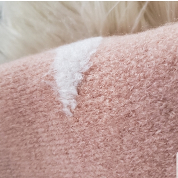 *sold out* Fluffy baby pink soft star moon sweater - Picture 3 of 4